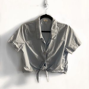 Aritzia - Wilfred Tie-front Crop Top